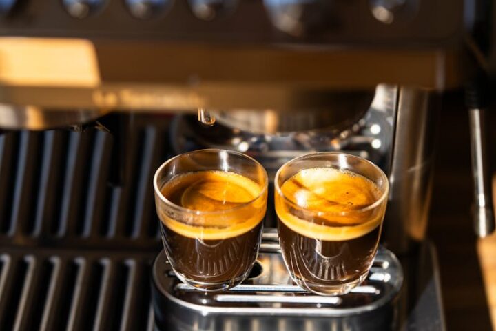 Jak ustawić ekspres do kawy Saeco?